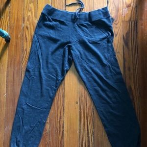 Low waisted sweatpants